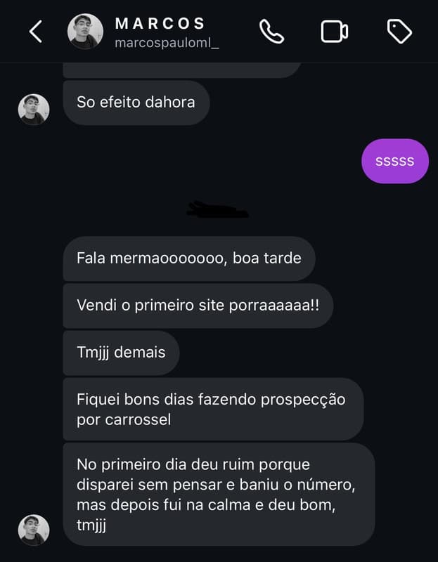 Print de conversa no WhatsApp de aluno comemorando a primeira venda de site